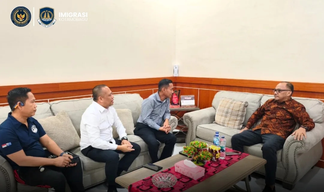 Kepala Kantor Imigrasi Kotamobagu melakukan kunjungan ke Kantor DPRD Kotamobagu