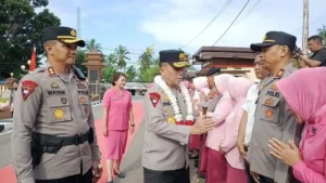Kapolda Sulteng Kunker di Banggai: Beri Arahan, Salurkan Bantuan & Resmikan Gedung SPPG